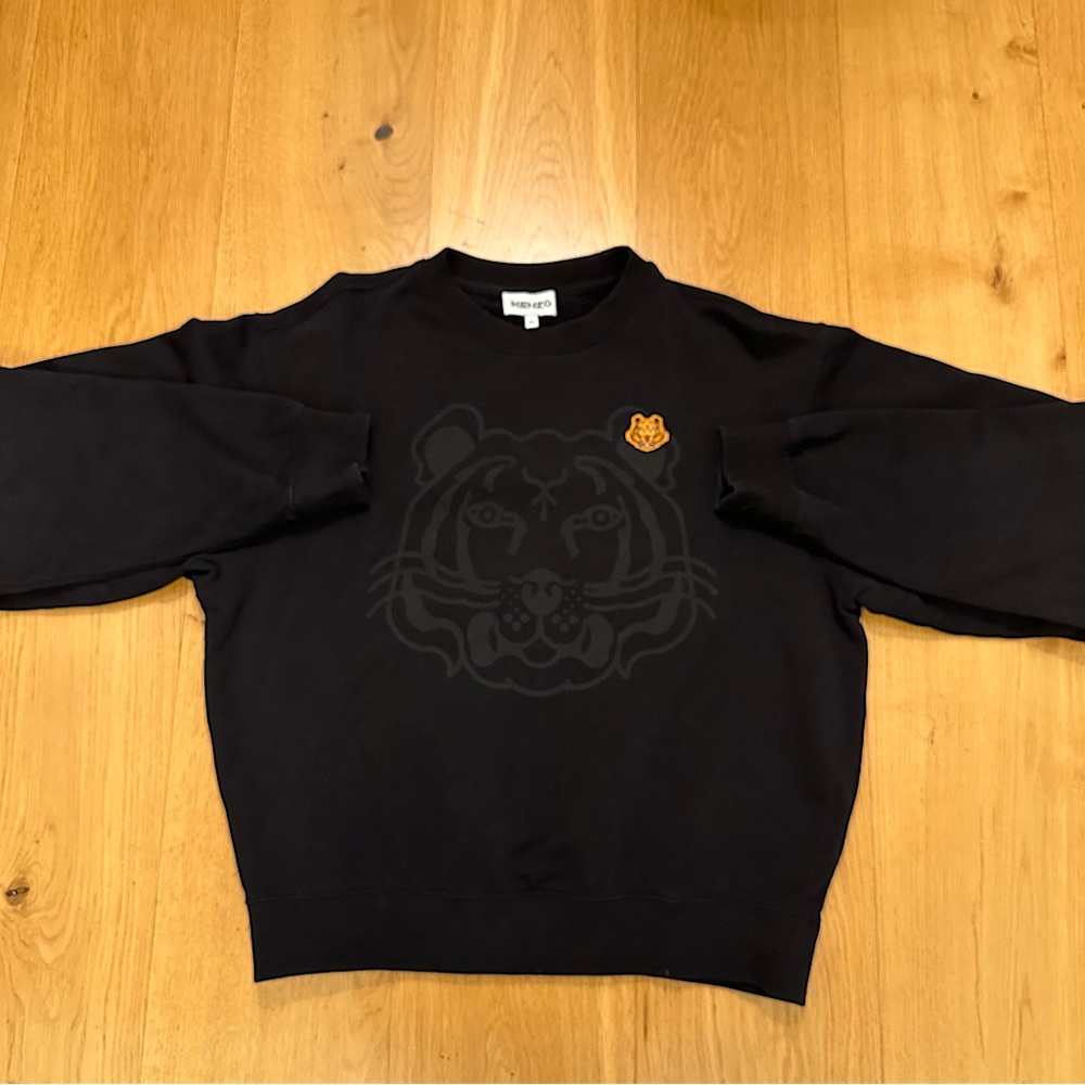 Kenzo Men's Tiger Crest black medium sweater